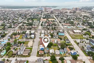 1022 Avenue L, Galveston, TX 77550 - Photo 41