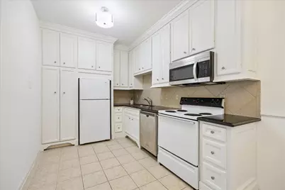 2100 Tanglewilde Street #538, Houston, TX 77063 - Photo 3
