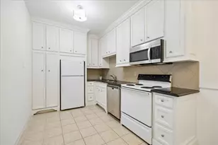 2100 Tanglewilde St, Houston, TX 77063 - Photo 3