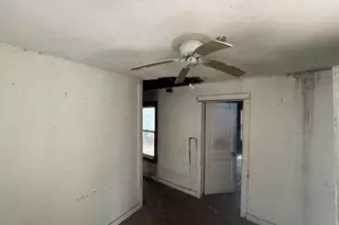 712 Park St, Sinton, TX 78387 - Photo 3