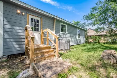 4810 Carmen Street, Houston, TX 77033 - Photo 17