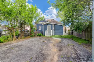 5514 Barremore St, Houston, TX 77023 - Photo 3