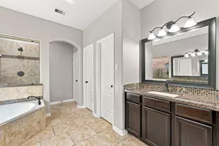 13102 Spear Trail Court, Rosharon, TX 77583 - Photo 19