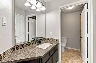 13102 Spear Trail Court, Rosharon, TX 77583 - Photo 33