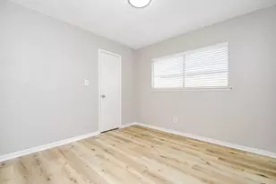 13507 Dripping Springs Dr, Houston, TX 77083 - Photo 23