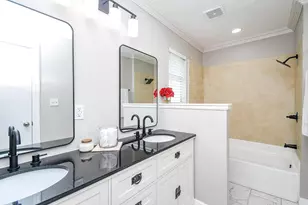 13507 Dripping Springs Dr, Houston, TX 77083 - Photo 19