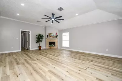 13507 Dripping Springs Drive, Houston, TX 77083 - Photo 3
