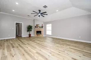 13507 Dripping Springs Dr, Houston, TX 77083 - Photo 3