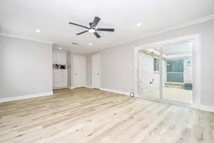 13507 Dripping Springs Dr, Houston, TX 77083 - Photo 17