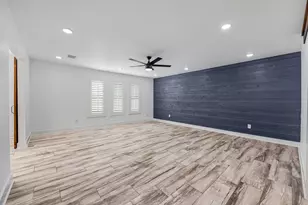 5250 Beechnut St, Houston, TX 77096 - Photo 11