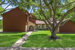 2011 Briar Ln, Richmond, TX 77469 - Photo 7