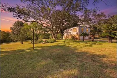 318 Harrison Street, Newton, TX 75966 - Photo 9
