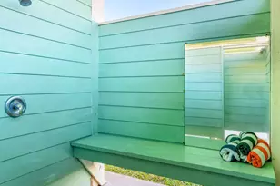 986 Bahama Dr, Crystal Beach, TX 77650 - Photo 25