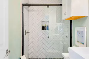 986 Bahama Dr, Crystal Beach, TX 77650 - Photo 15