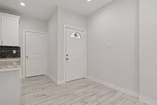 1411 Featherstone St, Houston, TX 77020 - Photo 9