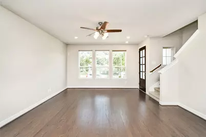 18225 Crystal Knoll Drive, Cypress, TX 77433 - Photo 9