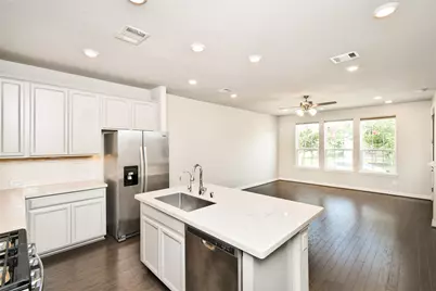 18225 Crystal Knoll Drive, Cypress, TX 77433 - Photo 3