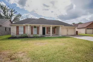 5617 Freshmeadow St, League City, TX 77573 - Photo 3