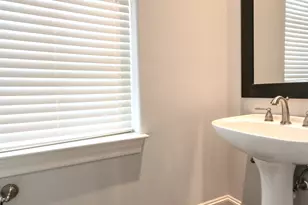 2037 Fannin Station N, Houston, TX 77045 - Photo 25