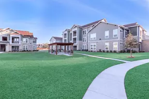 4633 Campus Dr, Fort Worth, TX 76119 - Photo 5