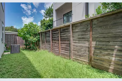1314 Mayfair Clarkson Lane, Houston, TX 77055 - Photo 23