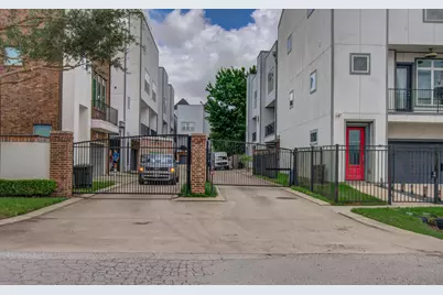 1314 Mayfair Clarkson Lane, Houston, TX 77055 - Photo 27