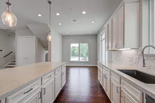 1314 Mayfair Clarkson Ln, Houston, TX 77055 - Photo 5
