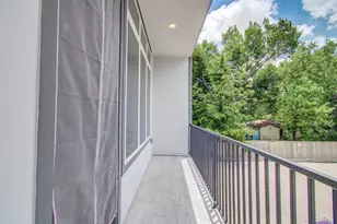 1314 Mayfair Clarkson Ln, Houston, TX 77055 - Photo 21