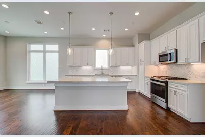 1314 Mayfair Clarkson Lane, Houston, TX 77055 - Photo 13