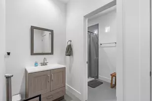 2222 Wavell St, Houston, TX 77088 - Photo 11