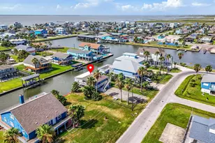 21806 Lampasas Dr, Galveston, TX 77554 - Photo 9