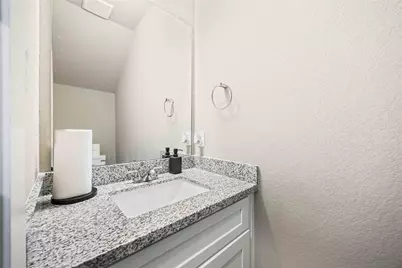 5023 Mallow Street #A/B, Houston, TX 77033 - Photo 23