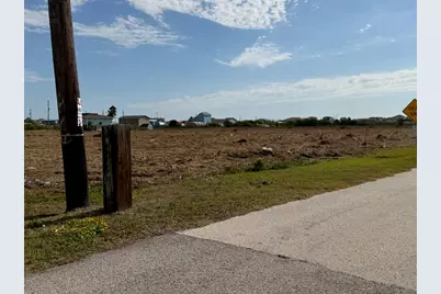 1236 Highway 87, Crystal Beach, TX 77650 - Photo 7