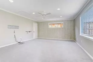3744 Aberdeen Way, Houston, TX 77025 - Photo 11