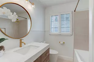 3744 Aberdeen Way, Houston, TX 77025 - Photo 9