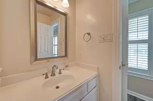 600 Wilcrest Dr, Houston, TX 77042 - Photo 17