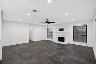 26 Thorn Berry Pl, The Woodlands, TX 77381 - Photo 13