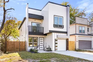 8046 Chateau St, Houston, TX 77028 - Photo 3