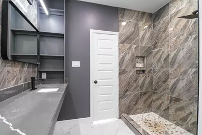 8046 Chateau Street, Houston, TX 77028 - Photo 17