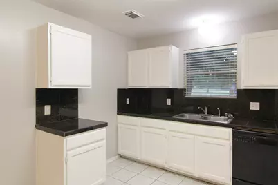 8230 Golf Green Circle, Houston, TX 77036 - Photo 7