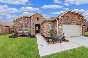 1031 Comal Trl, Dayton, TX 77535 - Photo 1