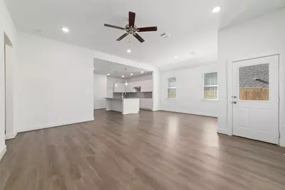 919 Golden Willow Lane, Conroe, TX 77304 - Photo 13