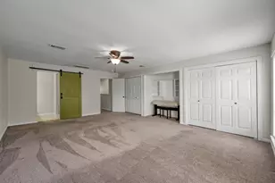 33 Regency Pt, Conroe, TX 77356 - Photo 29