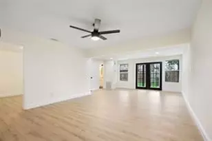 13530 La Concha Ln, Houston, TX 77083 - Photo 19