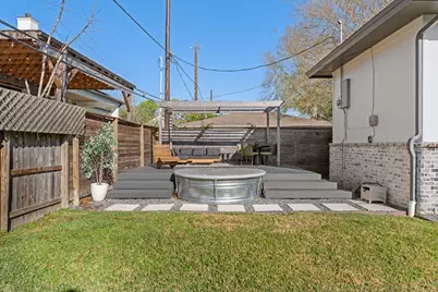 5214 Loch Lomond Drive, Houston, TX 77096 - Photo 29