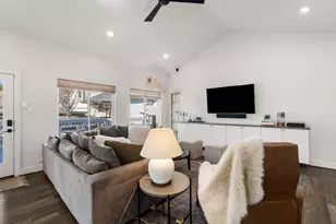 5214 Loch Lomond Dr, Houston, TX 77096 - Photo 9