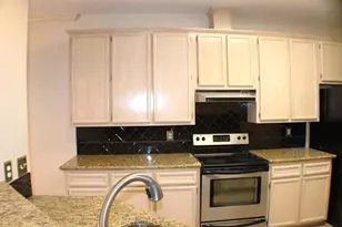 7745 Pecan Dr, Beaumont, TX 77713 - Photo 9