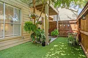 2100 Tanglewilde St, Houston, TX 77063 - Photo 11
