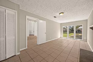 8022 White Ave, Hitchcock, TX 77563 - Photo 7