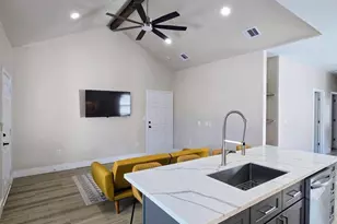 711 Rosedale St, La Marque, TX 77568 - Photo 5